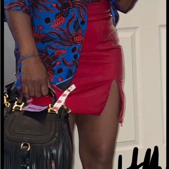 MIU MIU PATENT LEATHER RED SKIRT - Picture 4 of 4